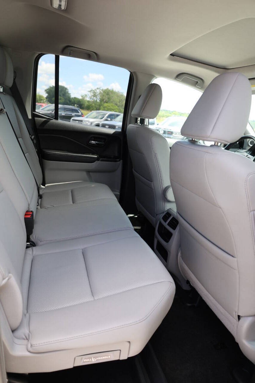 Used 2017 Honda Ridgeline RTL-E image 16