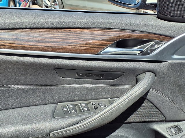 Used 2017 BMW 530i RWD image 16