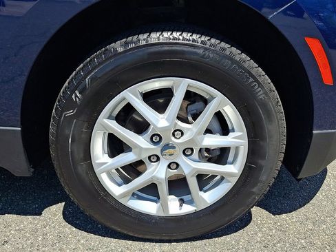 Used 2023 Chevrolet Equinox LT AWD/4WD image 8