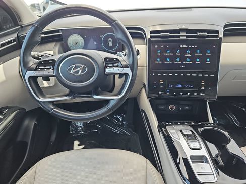 Certified 2023 Hyundai Tucson Limited AWD/4WD image 16