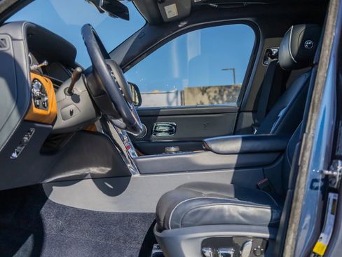Used 2019 Rolls-Royce Cullinan AWD/4WD image 41