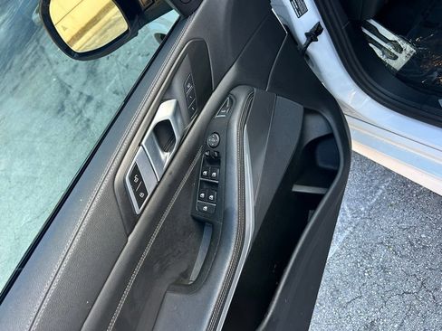 Used 2022 BMW X5 sDrive40i w/ M Sport Package RWD image 32