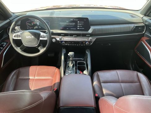 Used 2024 Kia Telluride EX AWD/4WD image 6