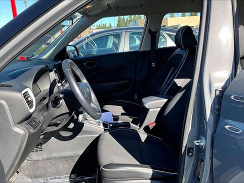 Certified 2023 Hyundai Venue Limited w/ Cargo Package image 14