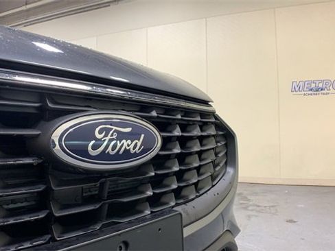 Certified 2023 Ford Escape Active image 44