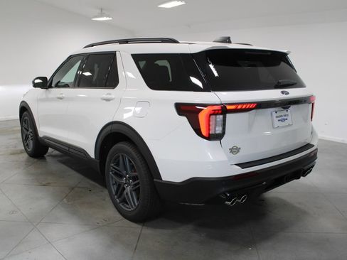 New 2026 Ford Explorer ST w/ Sun And Sound Package AWD/4WD image 6
