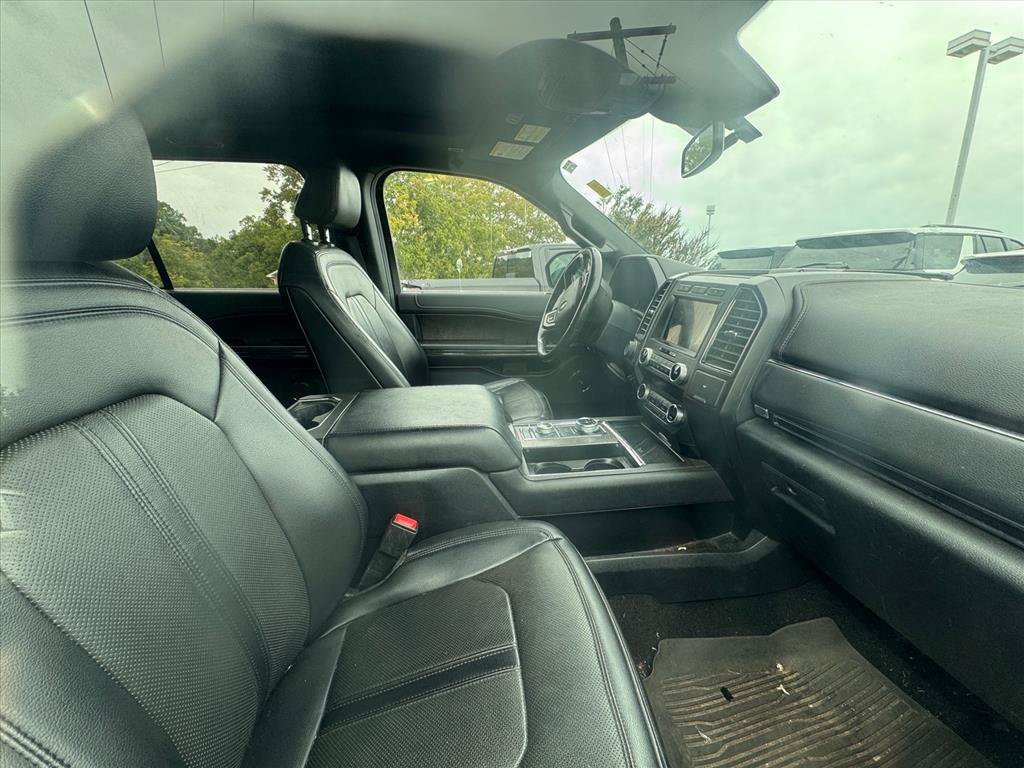 Used 2021 Ford Expedition Max Limited AWD/4WD image 2