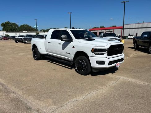 Used 2024 RAM 3500 Laramie w/ Night Edition AWD/4WD image 7