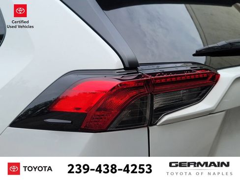 Certified 2022 Toyota RAV4 XLE w/ Convenience Package FWD image 15