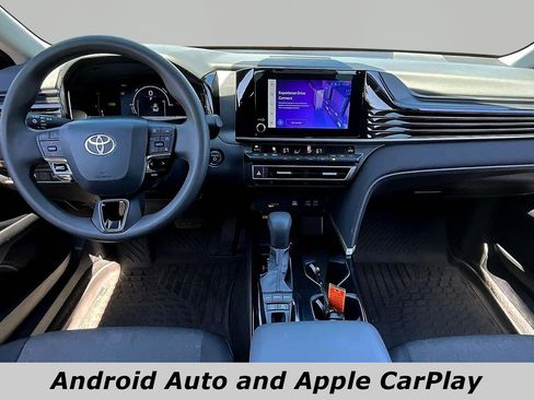 Used 2025 Toyota Camry LE AWD/4WD image 7