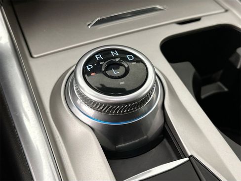 Used 2024 Ford Explorer XLT w/ Equipment Group 202A image 17