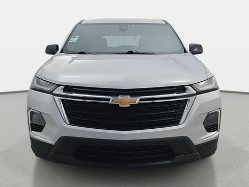 Used 2022 Chevrolet Traverse LS image 8