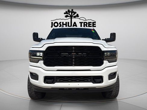 Used 2022 RAM 2500 Limited AWD/4WD image 2