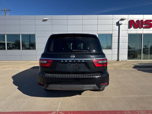 Certified 2024 Nissan Armada SV image 5