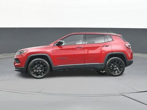 Used 2025 Jeep Compass Latitude w/ Altitude Special Edition AWD/4WD image 58