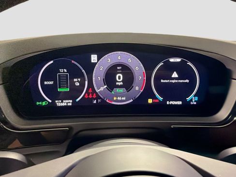 Certified 2025 Porsche Cayenne E-Hybrid AWD/4WD image 13
