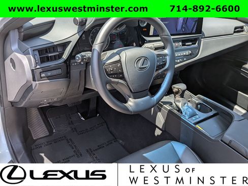 Used 2025 Lexus ES 300h w/ Premium Package FWD image 17