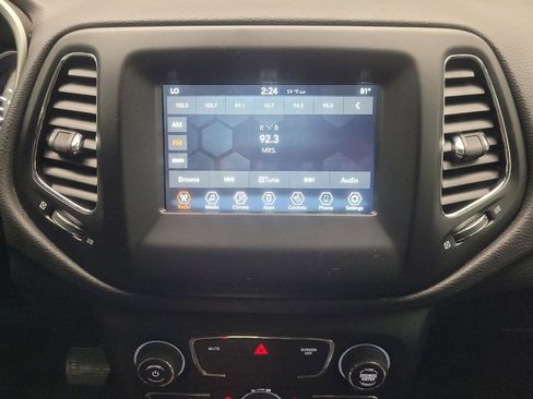 Used 2019 Jeep Compass Latitude w/ Popular Equipment Group image 25