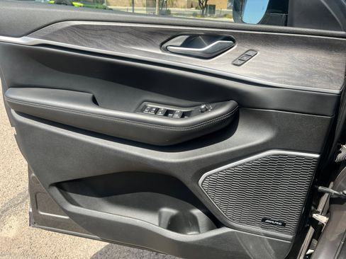 Certified 2022 Jeep Grand Cherokee Limited 4xe AWD/4WD image 13