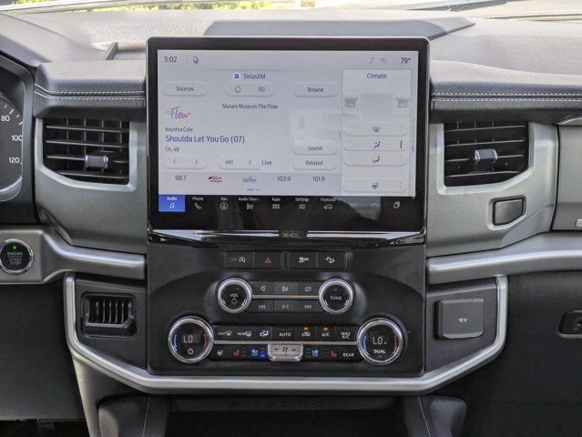 Used 2024 Ford Expedition XLT AWD/4WD image 20
