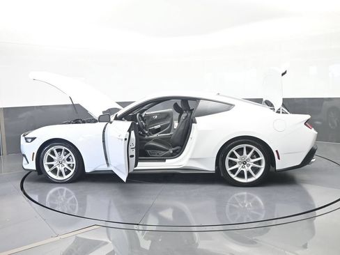 Used 2024 Ford Mustang Coupe RWD image 62