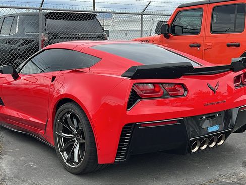 Used 2017 Chevrolet Corvette Grand Sport RWD image 2