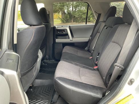 Used 2013 Toyota 4Runner SR5 image 12