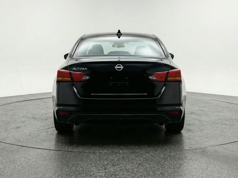 Used 2025 Nissan Altima 2.5 SV FWD image 7