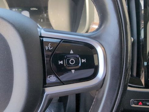 Used 2017 Volvo S90 T6 Momentum w/ Climate Package AWD/4WD image 24