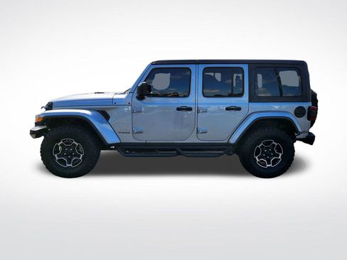 Used 2018 Jeep Wrangler Unlimited Sahara image 5