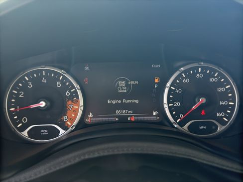 Used 2018 Jeep Renegade Trailhawk w/ Cold Weather Group II AWD/4WD image 20