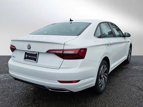 Used 2020 Volkswagen Jetta SEL Premium image 3