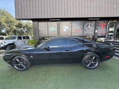 Used 2019 Dodge Challenger R/T Scat Pack RWD image 7