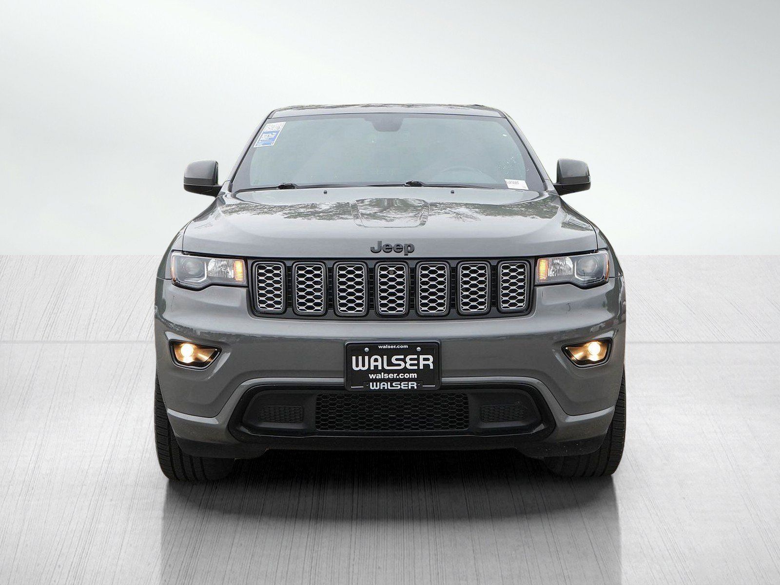 Used 2020 Jeep Grand Cherokee Altitude AWD/4WD image 8