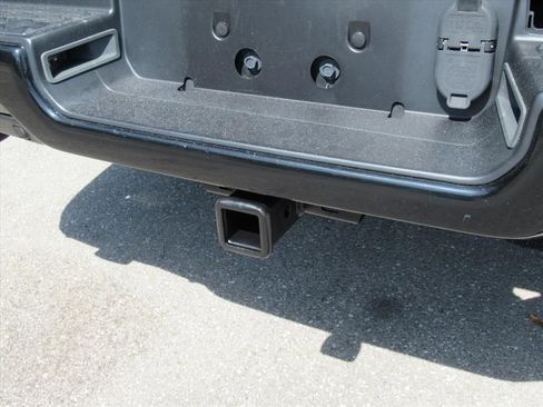 Used 2022 RAM 1500 Big Horn w/ Night Edition RWD image 33