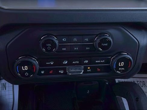 New 2026 Ford Bronco Outer Banks w/ Sasquatch Package image 24