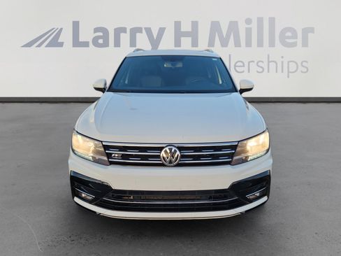 Used 2019 Volkswagen Tiguan SEL R-Line w/ 3rd Row Seat Package image 9