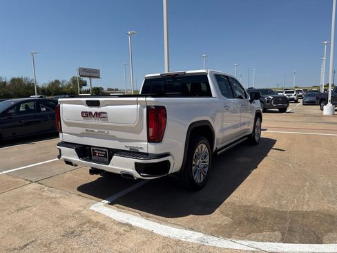 Used 2021 GMC Sierra 1500 Denali w/ Denali Ultimate Package AWD/4WD image 14