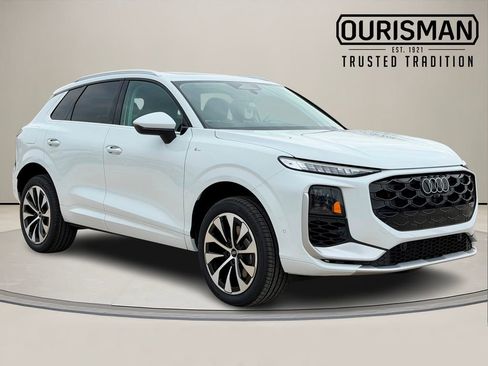 New 2026 Audi Q3 quattro 2.0T image 1