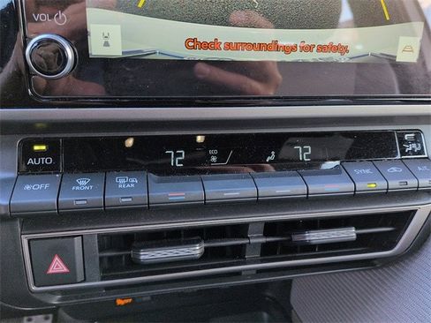 Certified 2025 Toyota Camry SE image 23