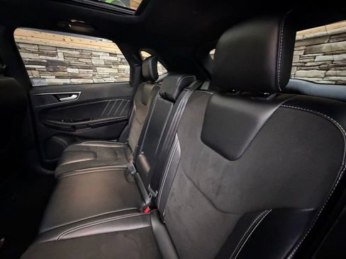 Used 2020 Ford Edge ST w/ Cold Weather Package AWD/4WD image 29