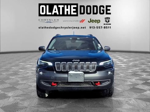 Used 2019 Jeep Cherokee Trailhawk w/ Cold Weather Group image 29