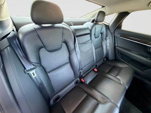 Used 2018 Volvo S90 T5 Momentum w/ Convenience Package FWD image 18