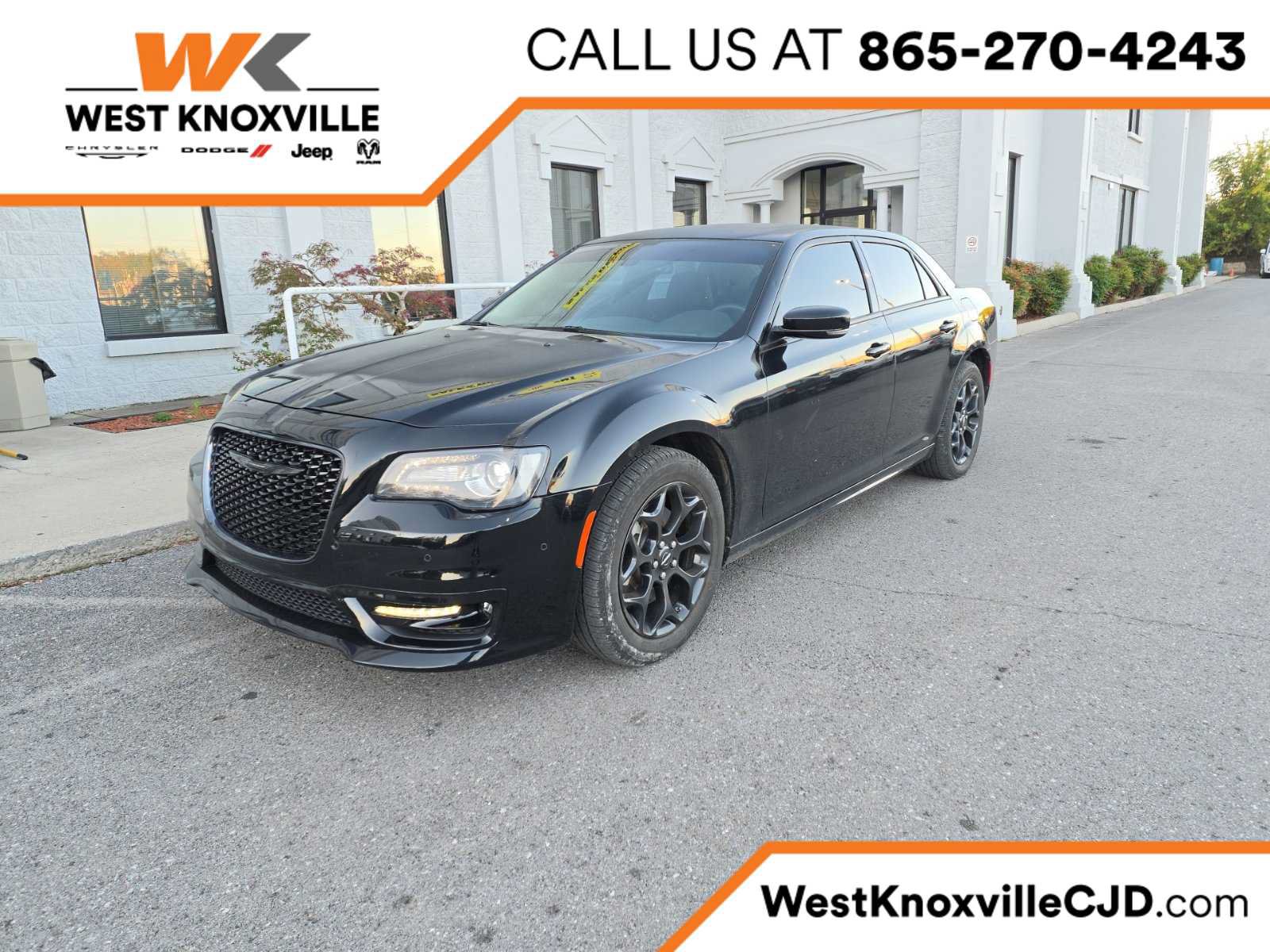 Used 2022 Chrysler 300 Touring L w/ Popular Equipment Group AWD/4WD image 1