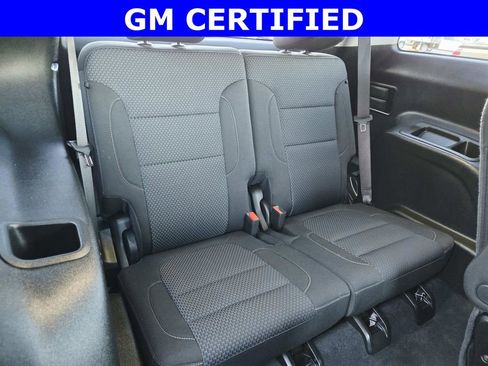 Used 2023 GMC Acadia SLE w/ Driver Convenience Package image 16