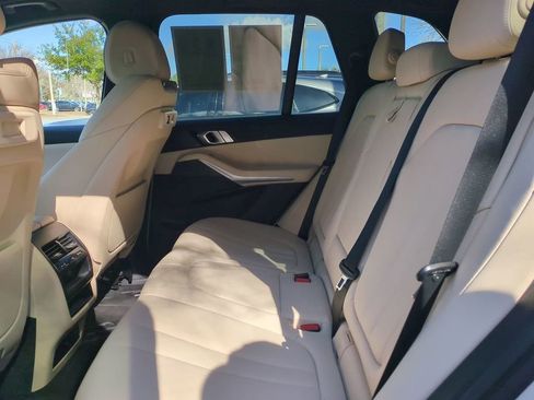 Used 2022 BMW X5 sDrive40i w/ Parking Assistance Package image 13