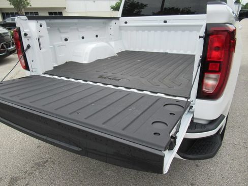 Used 2024 GMC Sierra 1500 Elevation w/ LPO, Elevation Black Package AWD/4WD image 28