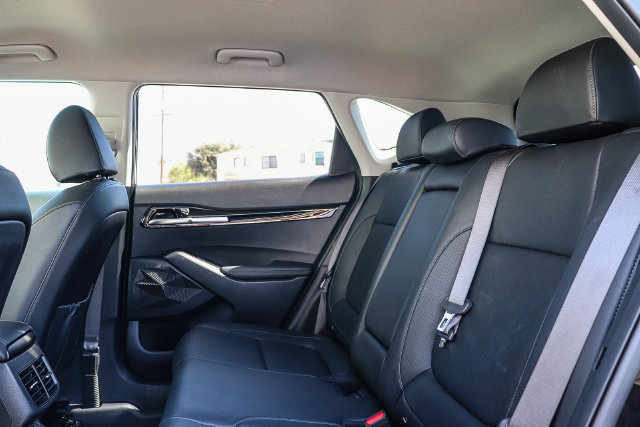 Certified 2025 Kia Seltos EX FWD image 18