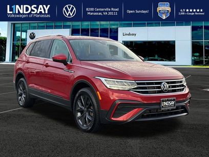 Used 2022 Volkswagen Tiguan SE w/ Panoramic Sunroof Package