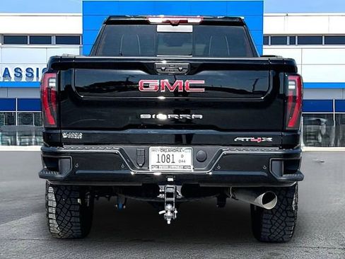 Used 2025 GMC Sierra 2500 AT4X AWD/4WD image 6